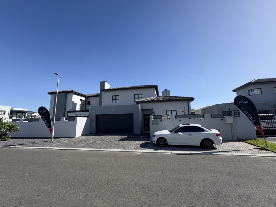 3 Bedroom Property for Sale in Sandown Western Cape